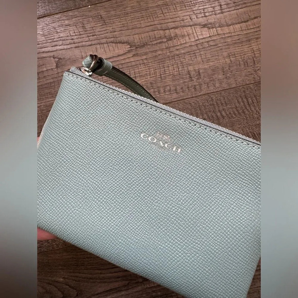 Coach Corner Zip Wristlet Waterfall Blue - Picture 3 of 6